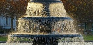 Water fountain