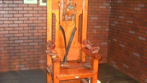 Electric chair