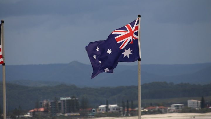 Australian flag pole