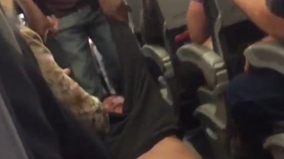 United Airlines passenger removed