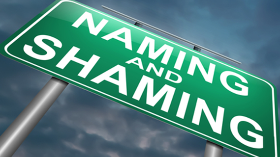 Name and shaming street sign