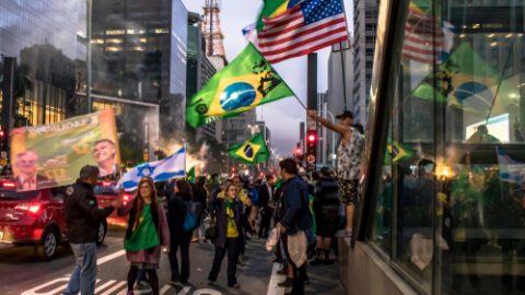 Brazil and American flags