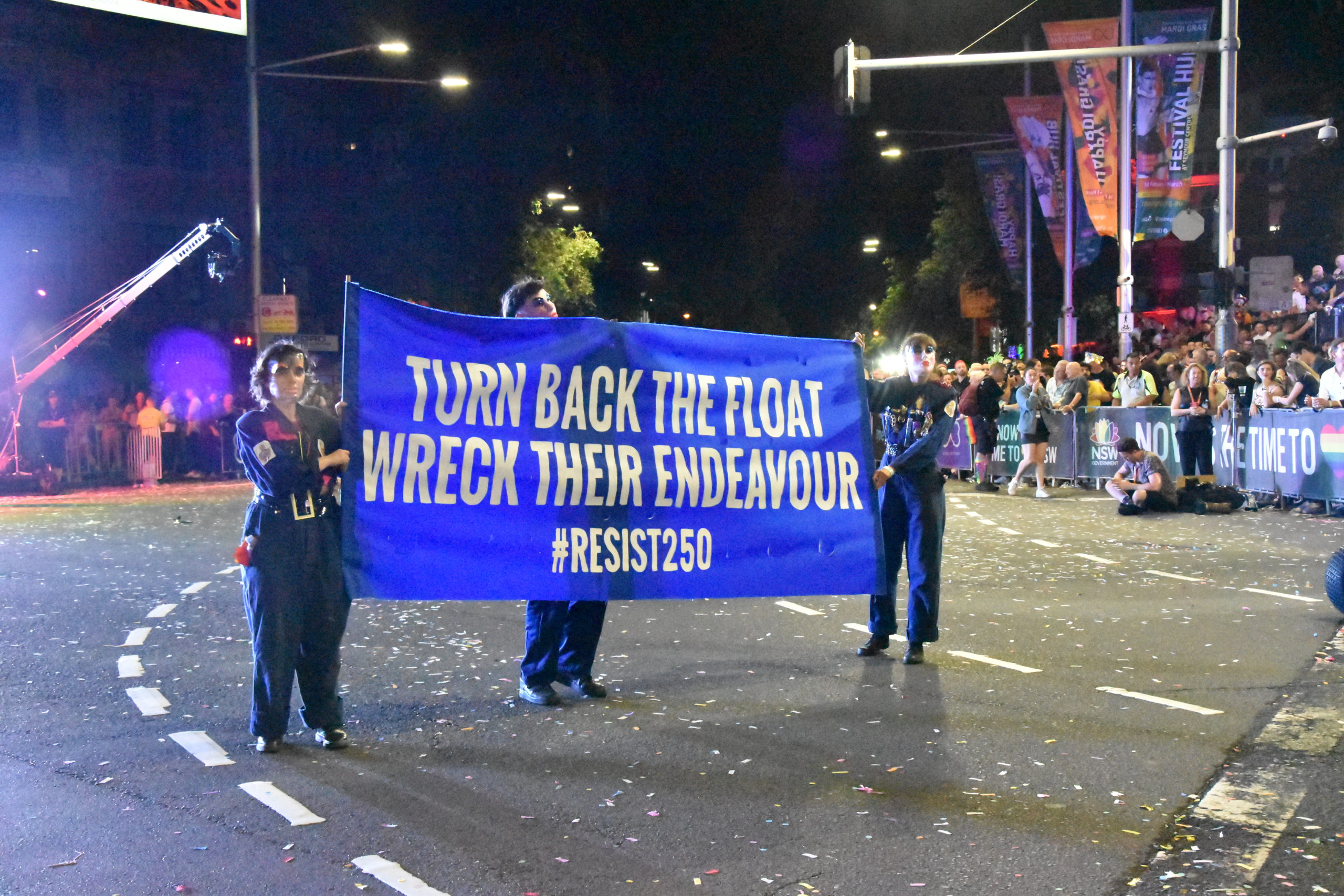 Turn back the float banner