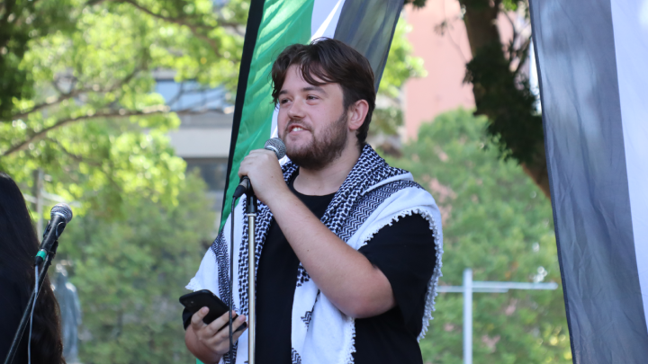 Wiradjuri Wailwan descendent Ethan Floyd reminded that the rally was taking place on unceded Gadigal land, which is the site of genocide