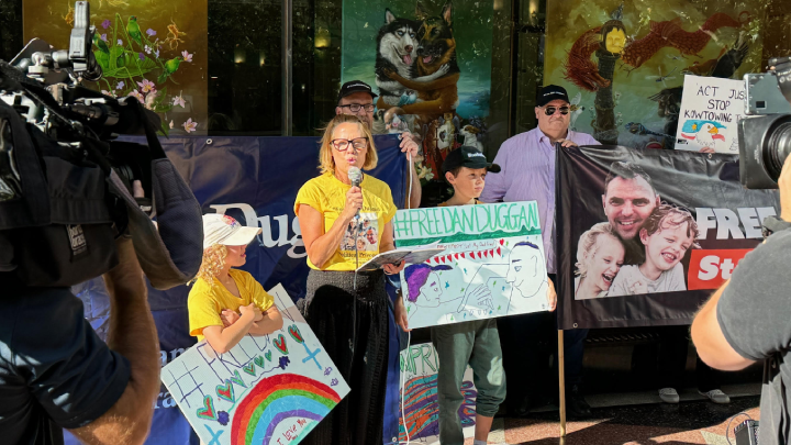 Saffrine Duggan addressing a FreeDanDuggan rally outside Sydney’s Downing Centre on 6 March 2024