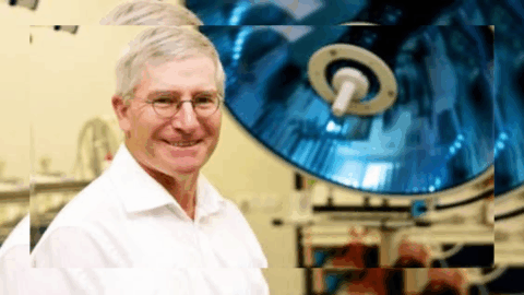 Cardiologist Peter MacDonald