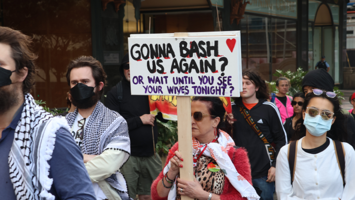 Watch the Cops protesters haven&rsquo;t forgotten the police brutalisation of the 9 February anti-Herzog rally on Gadigal land before Sydney Town Hall. Photo credit Paul Gregoire