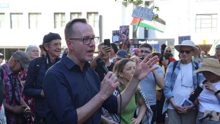 David Shoebridge at the September 2026 peace rally by Paul Gregoire